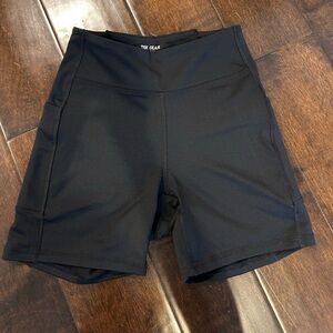 Black athletic biker shorts
